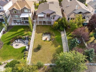 341 HOLLICK-KENYON ROAD NW, Edmonton, Alberta T5Y 2T6, Canadá