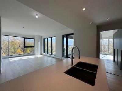 1000 Rue André-Prévost, Montréal (Verdun/Île-des-Sœurs), Quebec H3E 0G2, Canadá