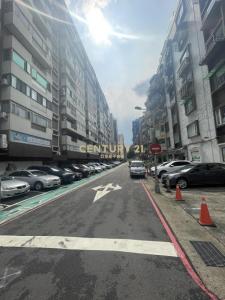 忠孝東路四段, Da'an Dist., Taipei 106, Taiwan