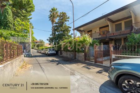 Via G. Grassi, Trecastagni, Sicilia 95039, Italia