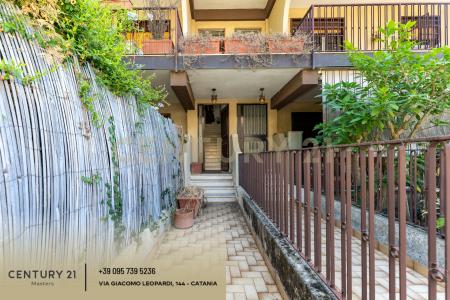 Via G. Grassi, Trecastagni, Sicilia 95039, Italia