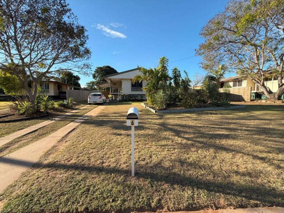 6 Sinnott Court, Moranbah, QLD 4744, Australia