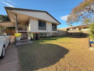 6 Sinnott Court, Moranbah, QLD 4744, Australia