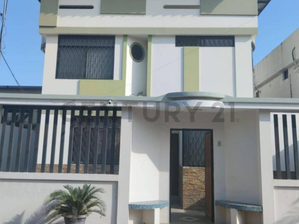 Urbanización los almendros s/n, Manta, Manabí 00001, Equador