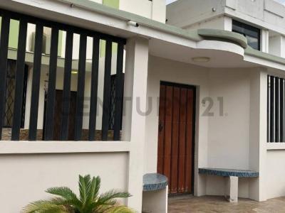 Urbanización los almendros s/n, Manta, Manabí 00001, Equador