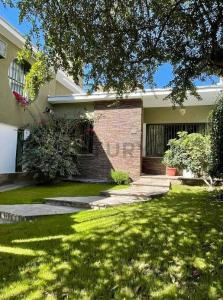 Manuela Saez 700, Ciudad De Mendoza, Mendoza 5500, Argentina