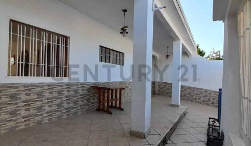 Manzana Nro 12 urb. Calicanto Parcela Nro 36 Casa G 7-20, Valencia, Carabobo 2001, Venezuela