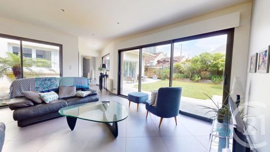 Nantes, Pays De La Loire 44300, France