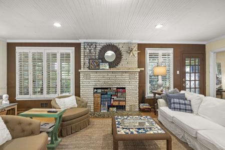 825 Myrta St, Kerrville, Texas 78028, Estados Unidos