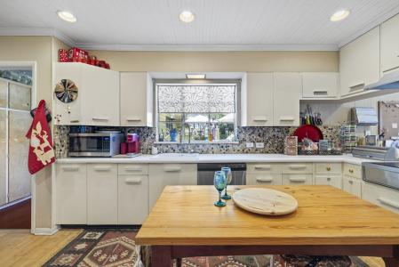 825 Myrta St, Kerrville, Texas 78028, Estados Unidos