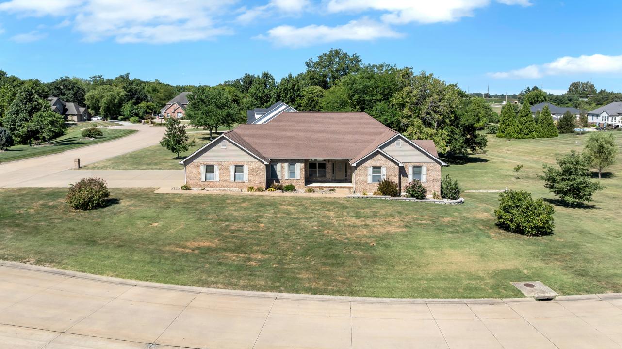 7731 Briar Creek Lane, Waterloo, Illinois 62298