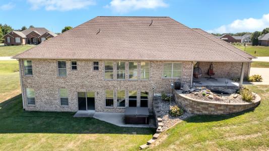 7731 Briar Creek Lane, Waterloo, Illinois 62298