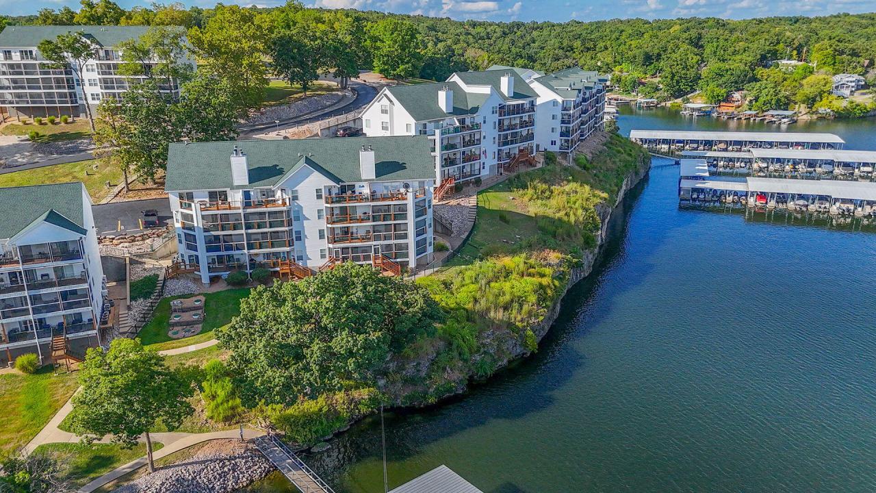 601 PARK PLACE DR, 4D, KAISER, Missouri 65047, Estados Unidos