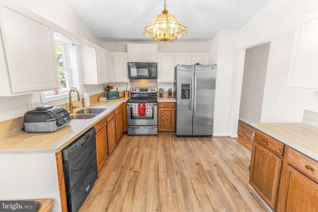 137 Mercury Ct., Martinsburg, West Virginia 25404, USA