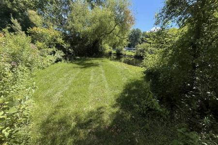 1960 Waterview Way, Crystal, Michigan 48818, USA