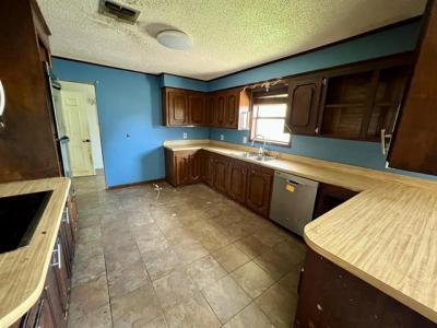 120 Darlene, Houma, Louisiana 70364