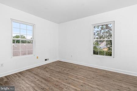 15 S Pine Avenue, Maple Shade, New Jersey 08052, USA