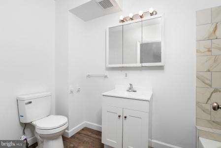 15 S Pine Avenue, Maple Shade, New Jersey 08052, USA