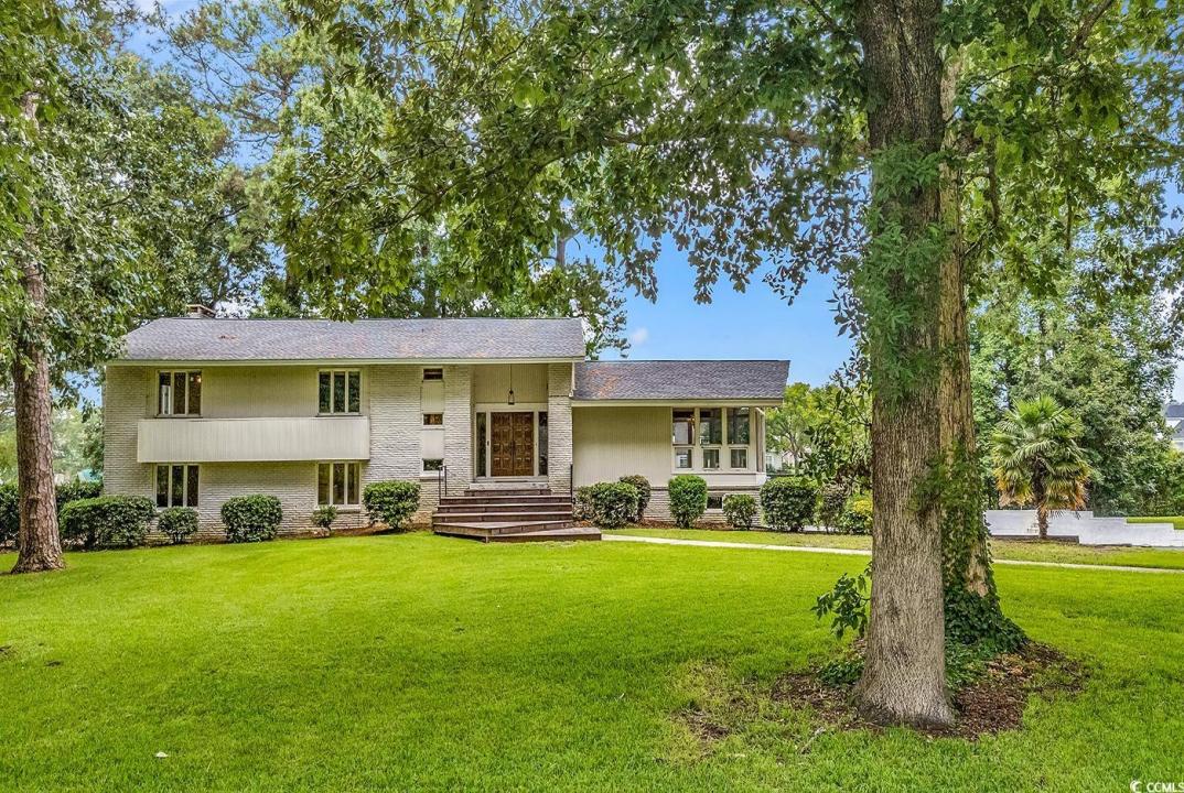 115 Green Lake Dr., Myrtle Beach, South Carolina 29572