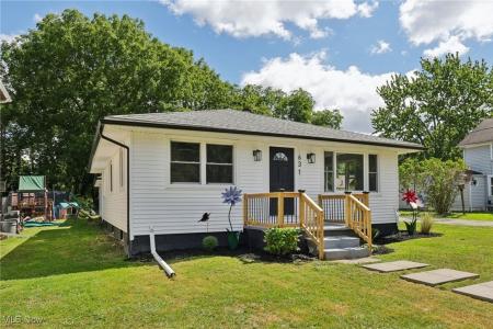 631 Liberty Street, Painesville, 俄亥俄州 44077, 美国