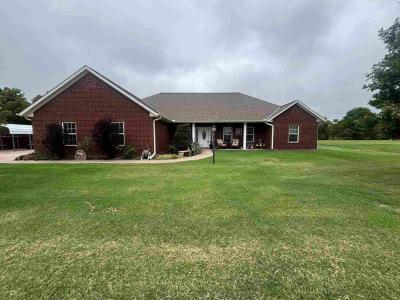 308 Willow Creek Dr, Walters, Oklahoma 73527, USA