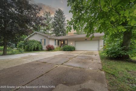 10015 Burgundy Boulevard, Dimondale, Michigan 48821, USA