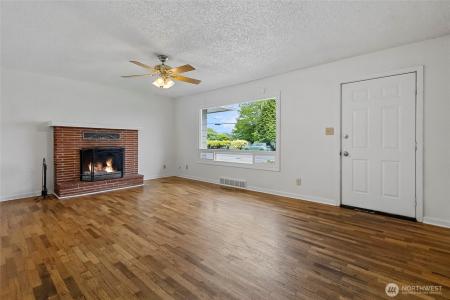 5861 Malloy Avenue, Ferndale, Washington 98248