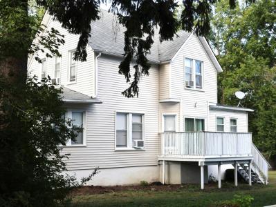 2911 Emmaus Avenue, Zion, Illinois 60099, USA