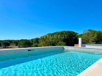 Gjiri I Lalzit, Durrës, Albania