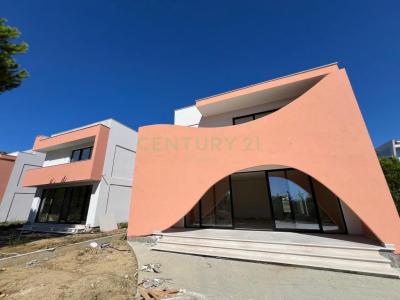 Gjiri I Lalzit, Durrës, Albania