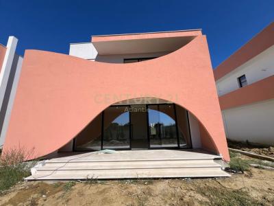 Gjiri I Lalzit, Durrës, Albania