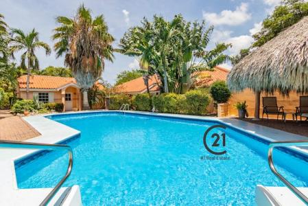 Blue Bay Villa + Guest House and Pool, Blue Bay, Blue Bay, Curaçao