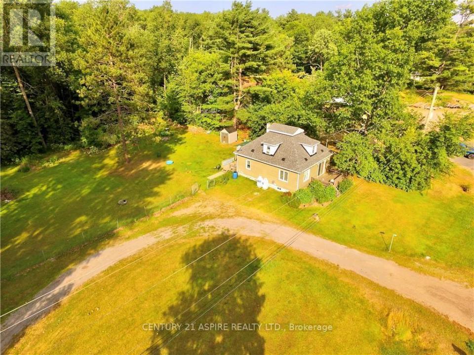 13314 60 HIGHWAY, North Algona Wilberforce, Ontario K0J 1X0, Canadá