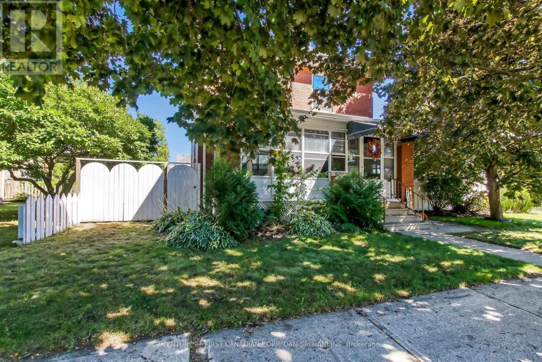 36 WILSON AVENUE, St. Thomas, Ontario N5R 3P8, Canada