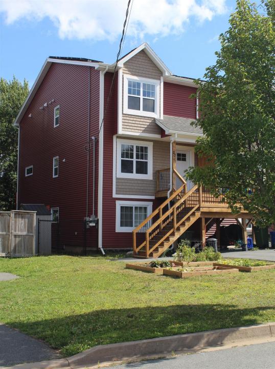 20 TROUT RUN, Halifax, Nova Scotia B3R 0C4, Canada