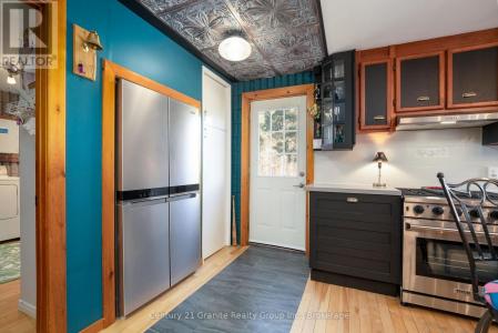 1093 KUSHOG LAKE ROAD, Minden Hills (minden), Ontario K0M 2K0, Canada