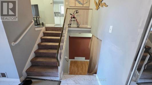 2 MURIEL CRESCENT, London South (south X), Ontario N6E 2K5, Canadá