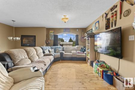 4821A 50 AV, Cold Lake, Alberta T9M 1Y2, Canada