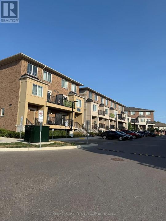 465 BERESFORD PATH, Oshawa (central), 安大略省 L1H 0B2, 加拿大