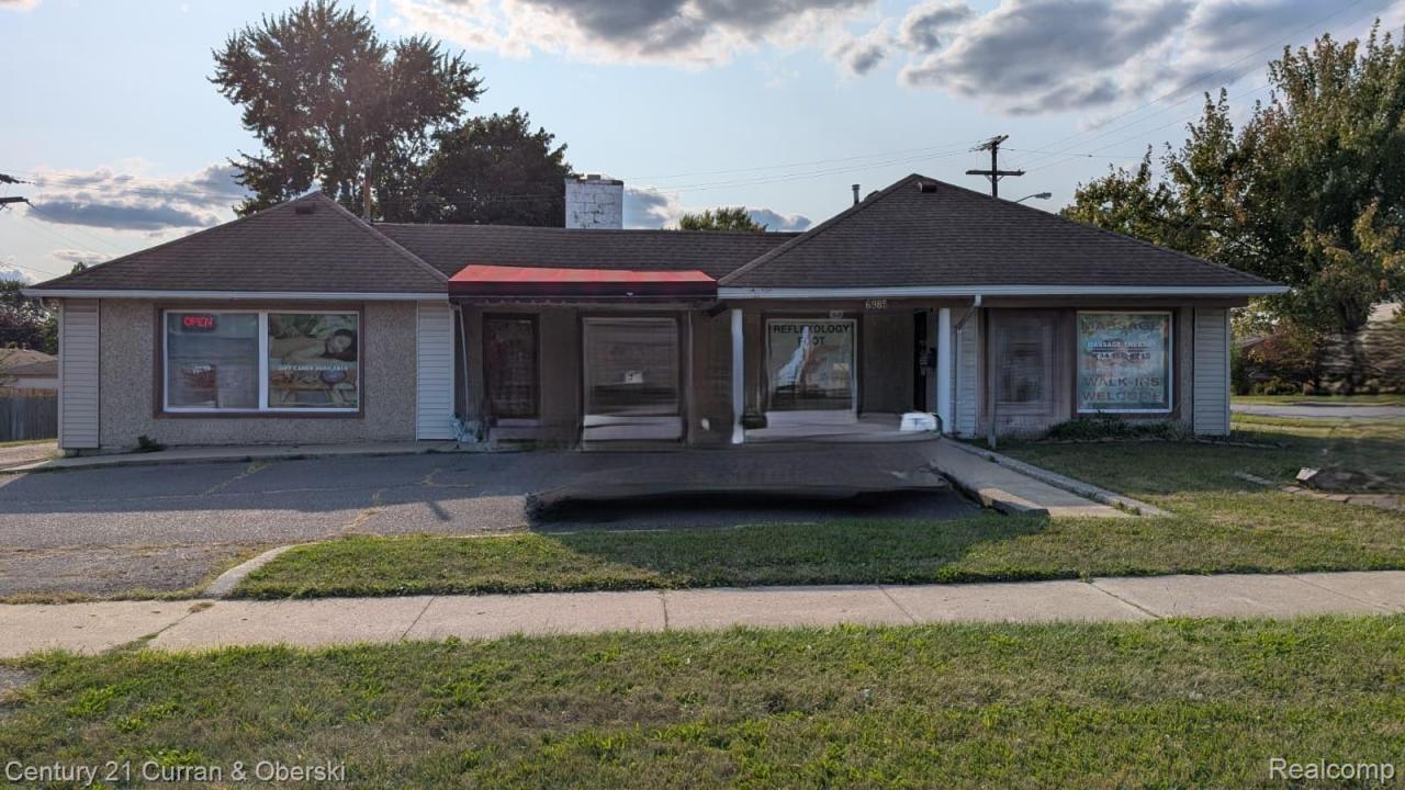 6985 Merriman Road, Garden City, 密歇根州 48135, 美国