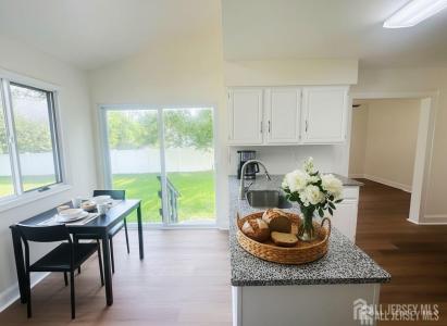 -24 Pullman Loop, South Brunswick, New Jersey 08810, États-Unis