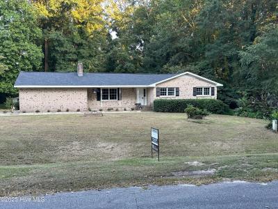 3807 Random Road, Kinston, شمال كارولينا 28504, الولايات المتحدة
