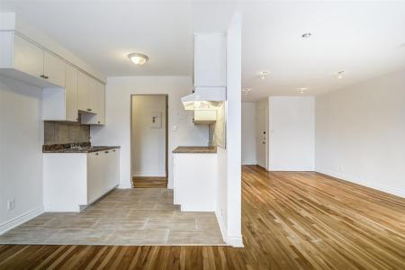 508 Boul. St-Jean, Pointe-Claire, Quebec H9R 3J6, Canadá