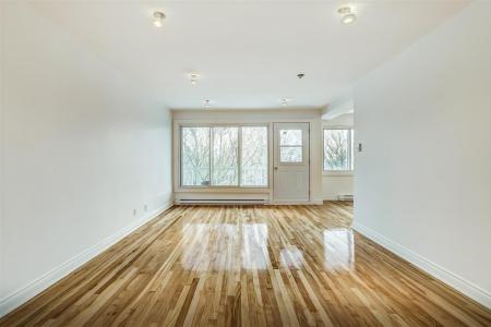 508  Boul. St-Jean, Pointe-Claire, 퀘벡주 H9R 3J6, 캐나다