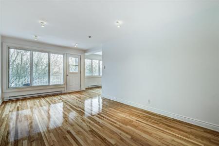 508  Boul. St-Jean, Pointe-Claire, 퀘벡주 H9R 3J6, 캐나다