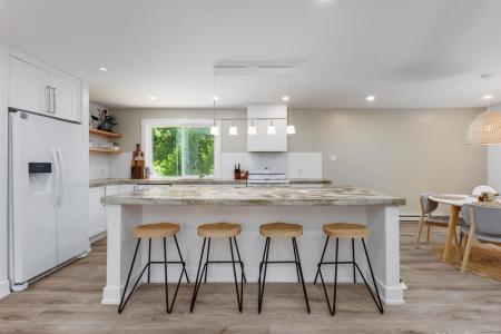 32  Ch. Cleary, Val-des-Monts, Quebec J8N 4A1, Canadá