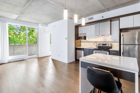 2530  Place Michel-Brault, Montréal (Rosemont/La Petite-Patrie), 魁北克省 H1Y 0B6, 加拿大