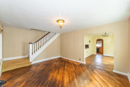 16 Forest Ave., Nutley, New Jersey 07110, Stati Uniti