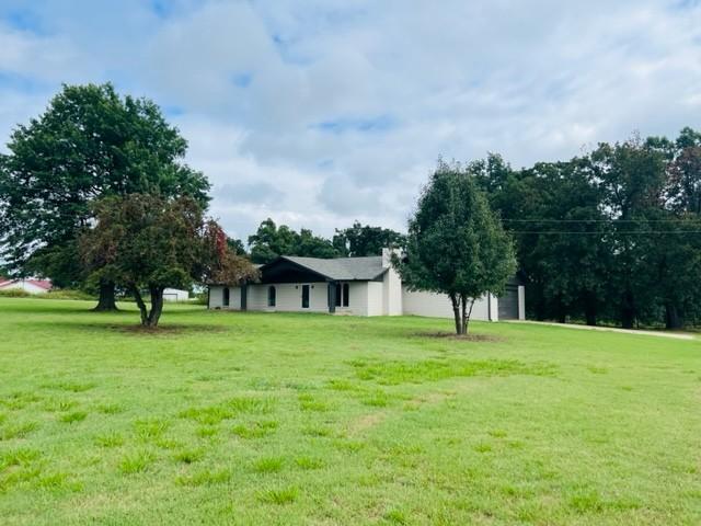 3221 S. Twin Mounds, Yale, Oklahoma 74085, États-Unis