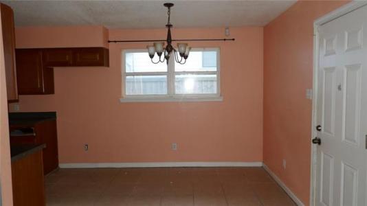 3805 PLAZA Drive, Chalmette, Луизиана 70043, Соединенные Штаты